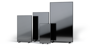 Vier United Screens ZBOX 3D Displays im Hochformat in unterschiedlichen Größen